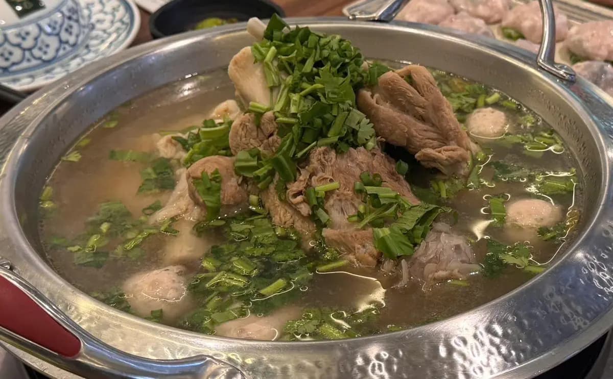 Lẩu Khổ Qua Rừng & Tôm Càng Đặc Biệt